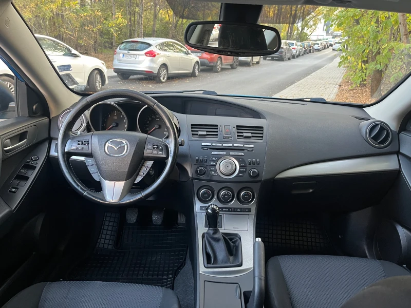 Mazda 3, снимка 6 - Автомобили и джипове - 47840676