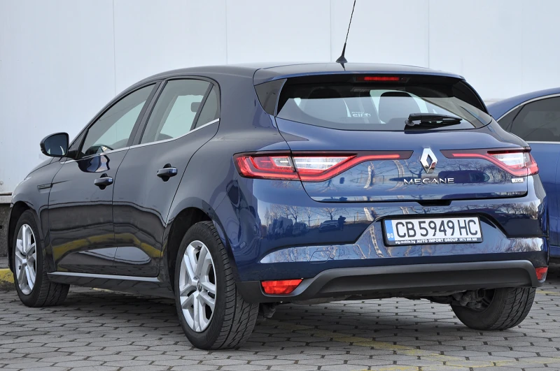 Renault Megane 1.3 TCe, снимка 6 - Автомобили и джипове - 49422352