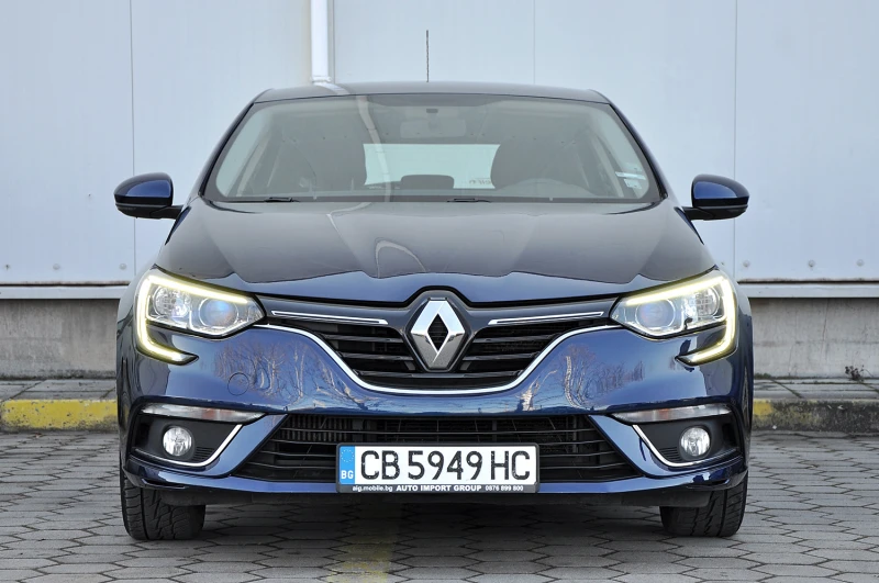 Renault Megane 1.3 TCe, снимка 2 - Автомобили и джипове - 49422352