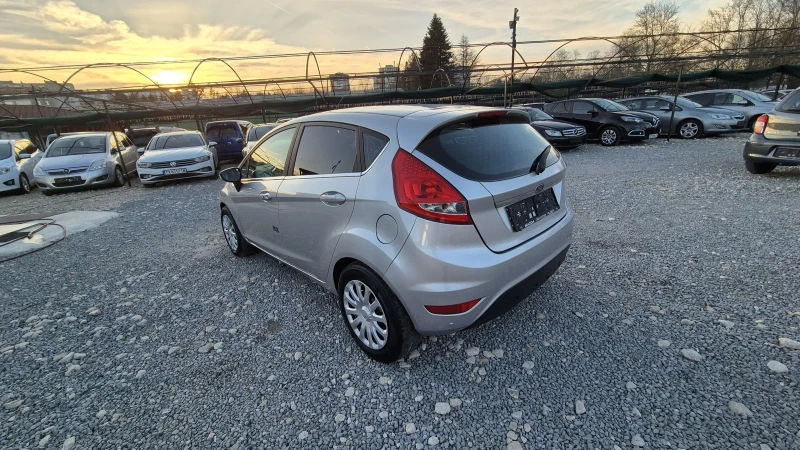 Ford Fiesta 1.3, снимка 9 - Автомобили и джипове - 49429433