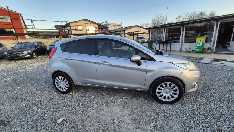 Ford Fiesta 1.3, снимка 7 - Автомобили и джипове - 49429433