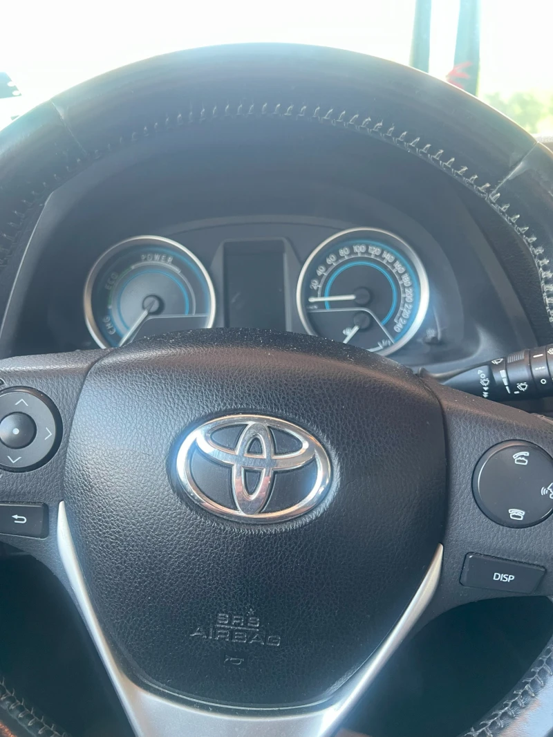 Toyota Auris 1.8, снимка 15 - Автомобили и джипове - 50804727