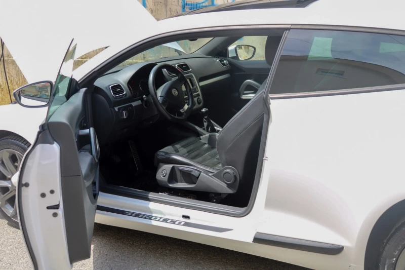 VW Scirocco Всичко Платено , снимка 11 - Автомобили и джипове - 51082758