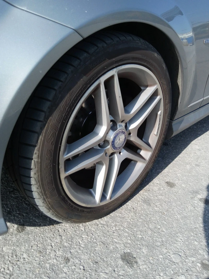 Mercedes-Benz C 180 AMG пакет, снимка 2 - Автомобили и джипове - 51115581