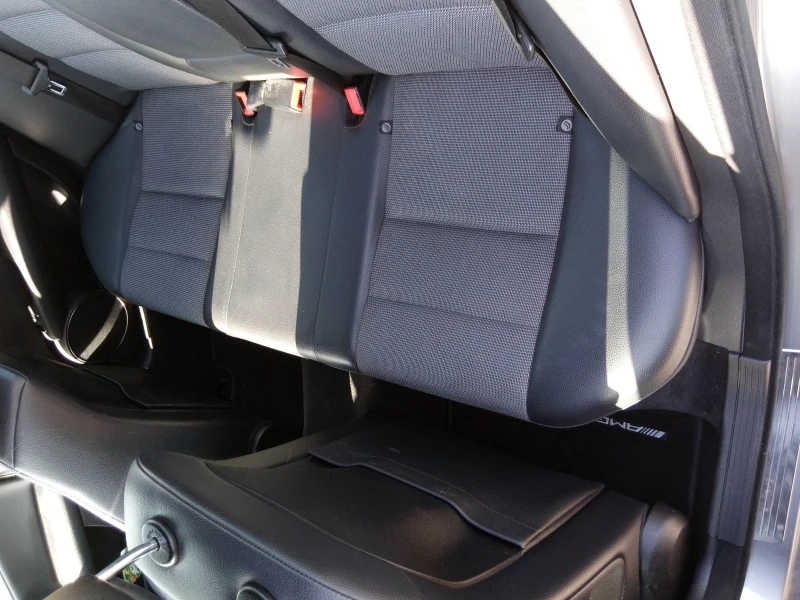 Mercedes-Benz C 180 AMG пакет, снимка 8 - Автомобили и джипове - 51115581