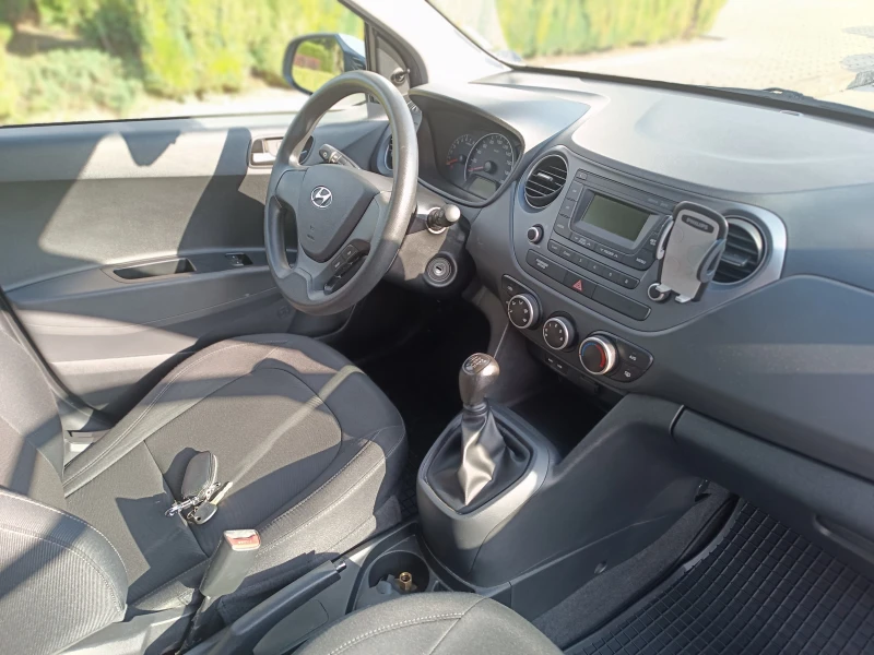Hyundai I10 GL/Газ-бензин, снимка 9 - Автомобили и джипове - 52200773
