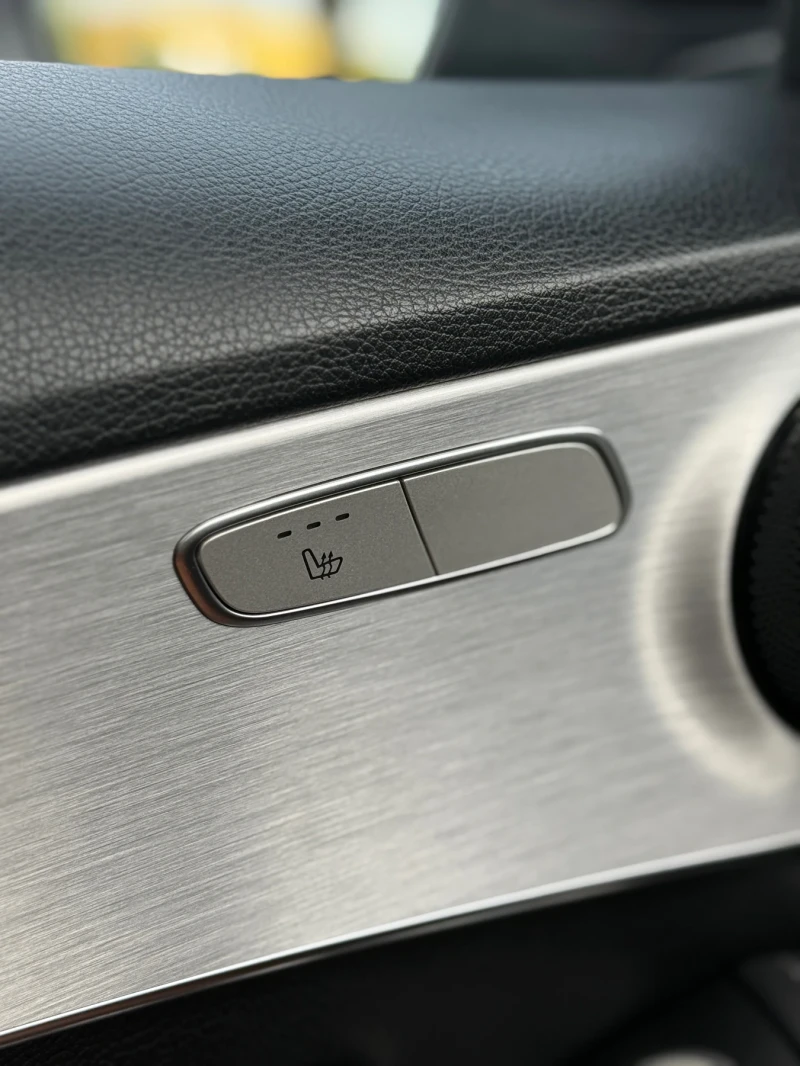 Mercedes-Benz C 220 FACELIFT* DISTRONIC* РЕАЛНИ КИЛОМЕТРИ, снимка 12 - Автомобили и джипове - 51839002