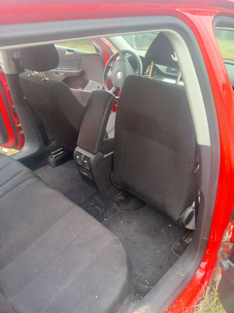 VW Passat, снимка 4 - Автомобили и джипове - 52533645