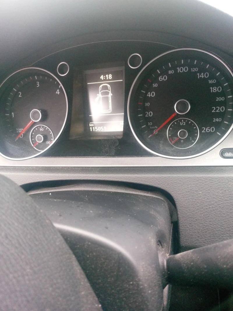 VW Passat, снимка 13 - Автомобили и джипове - 52533645