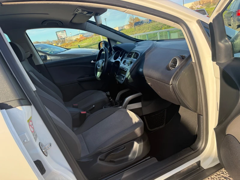 Seat Altea 1.6TDi, Facelift, снимка 10 - Автомобили и джипове - 52402879