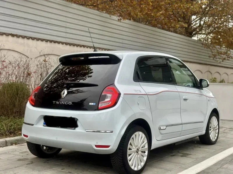 Renault Twingo Vibes 23kWh, снимка 3 - Автомобили и джипове - 52629466