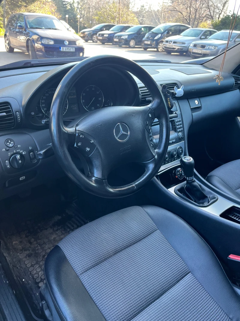 Mercedes-Benz C 200, снимка 8 - Автомобили и джипове - 52788789