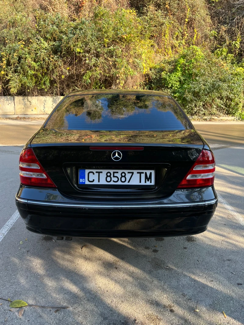 Mercedes-Benz C 200, снимка 4 - Автомобили и джипове - 52788789