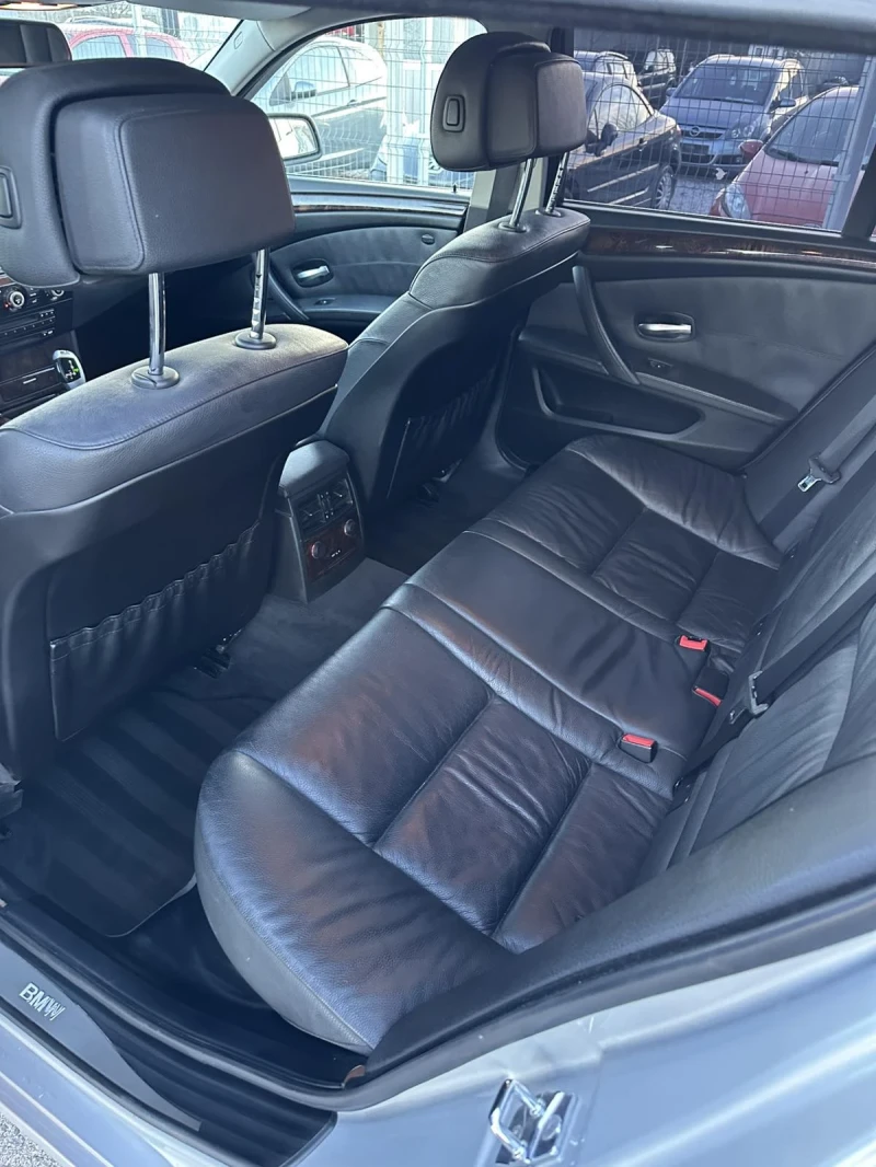 BMW 525 2008г. 197к.с., снимка 8 - Автомобили и джипове - 52886647