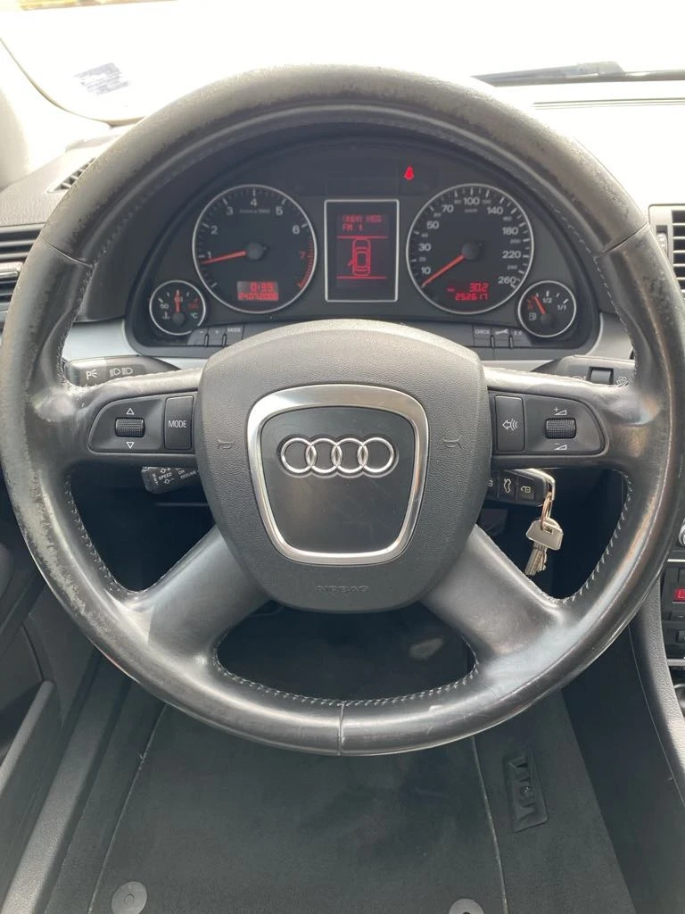 Audi A4 2.0 135PS, снимка 8 - Автомобили и джипове - 47540546