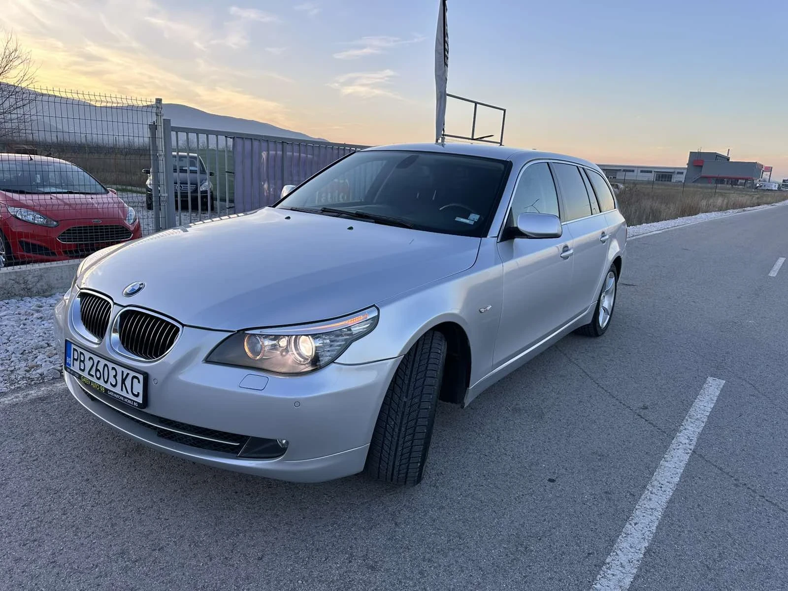 BMW 525 2008г. 197к.с., снимка 1