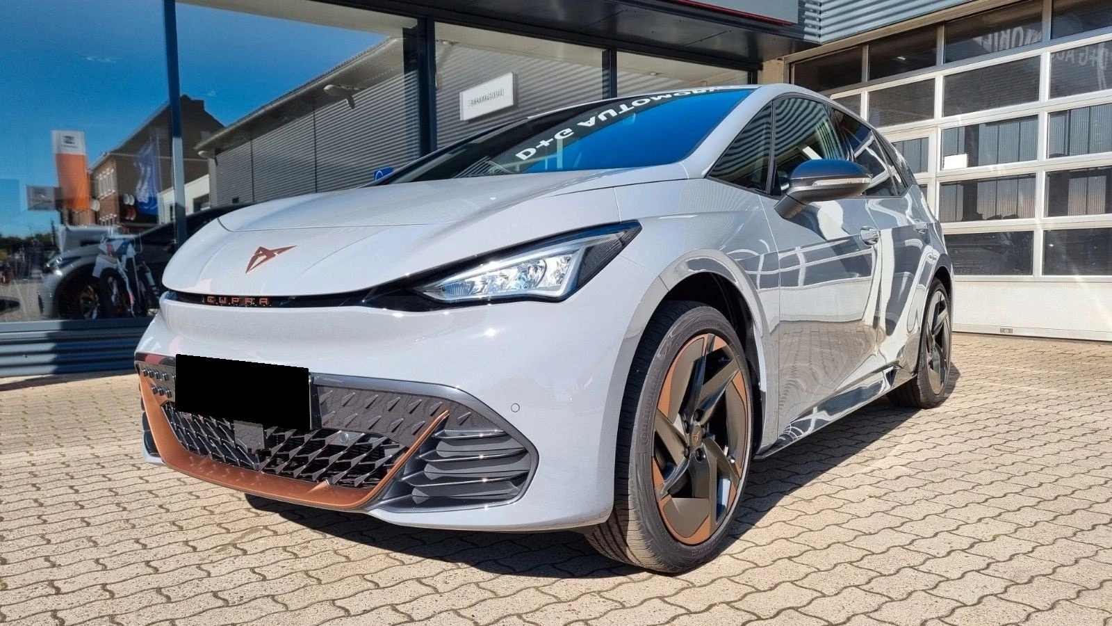 Cupra Born 58kWh*CAMERA*TERMOPOMPA*PILOT M PACK - изображение 2