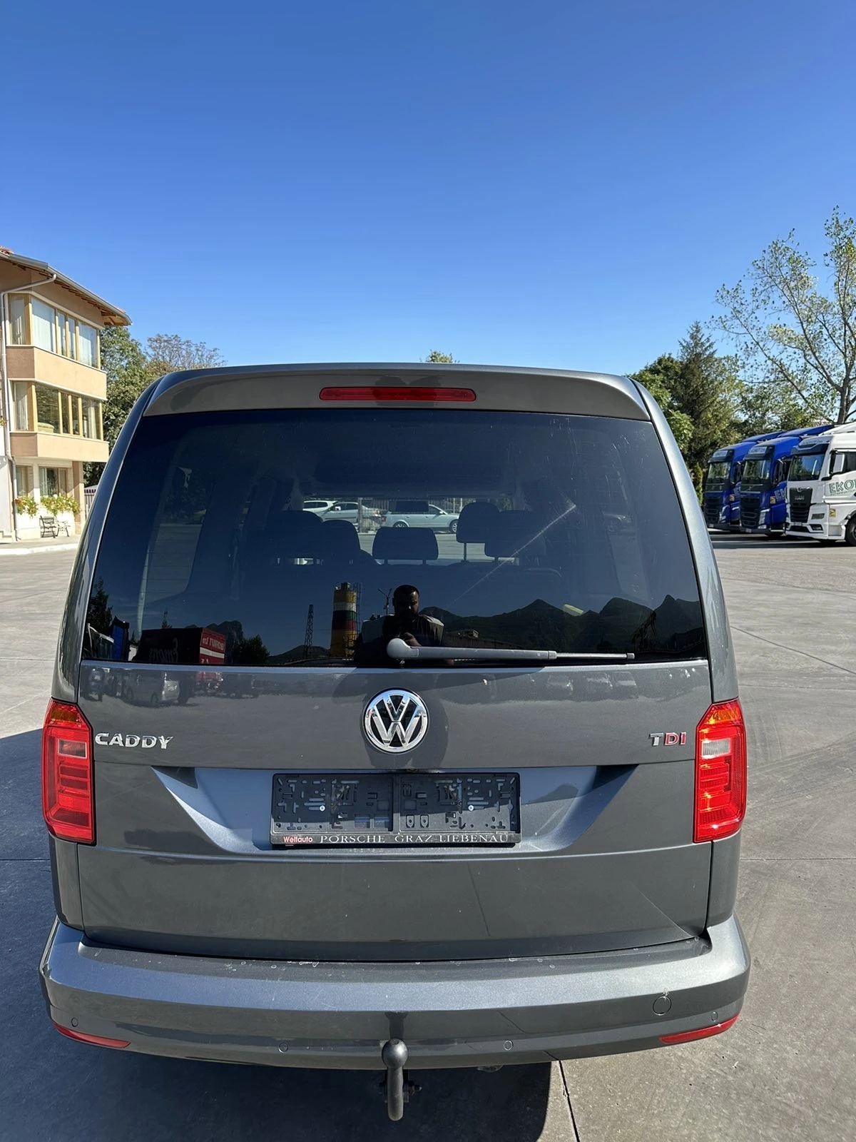 VW Caddy 2.0 Tdi Maxi+ DSG+ NAVI - изображение 5