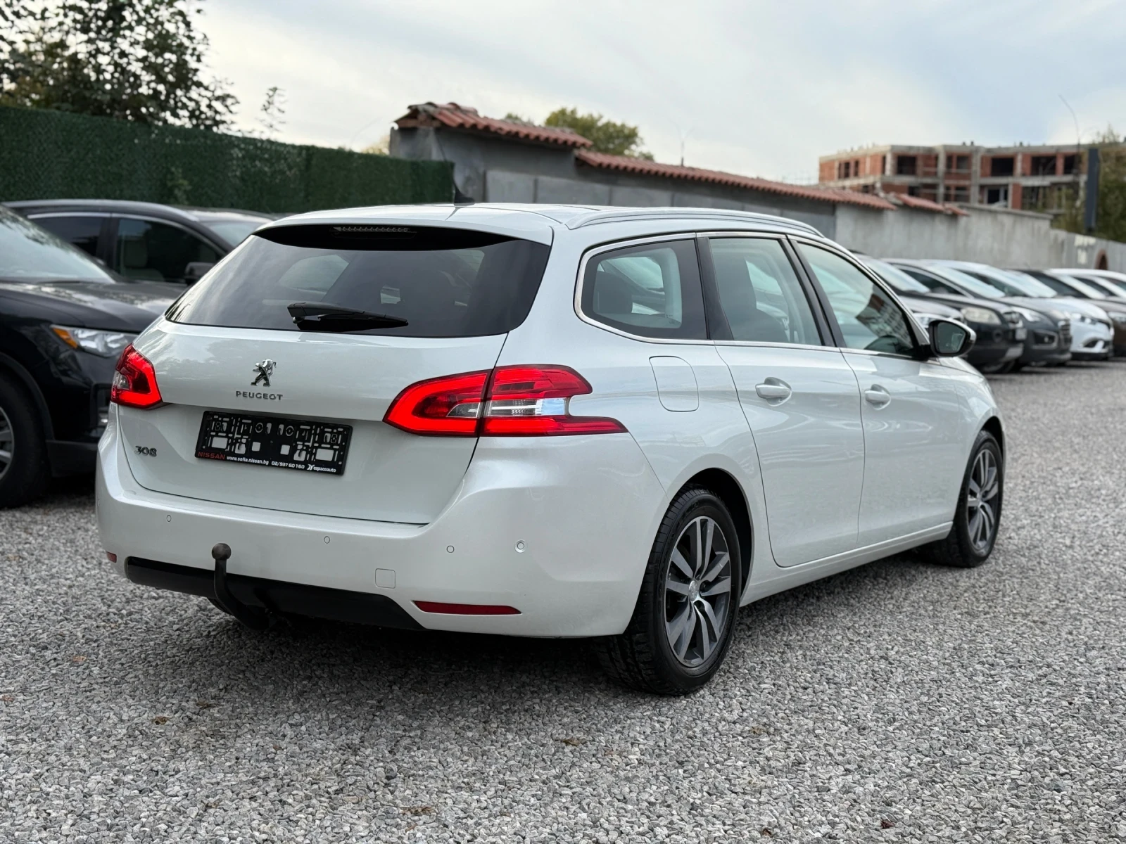 Peugeot 308 1.5 BlueHDI 130hp Facelift Кожа Панорама - изображение 7