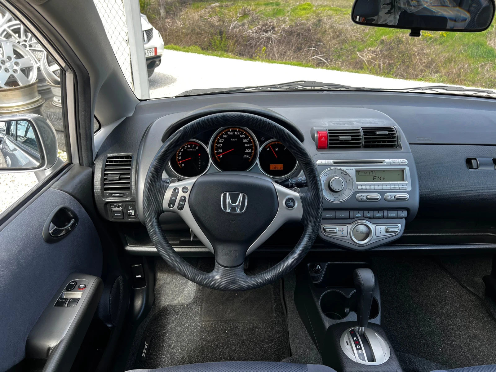Honda Jazz 1.4i AUTOMATIC 80000KM. - изображение 7