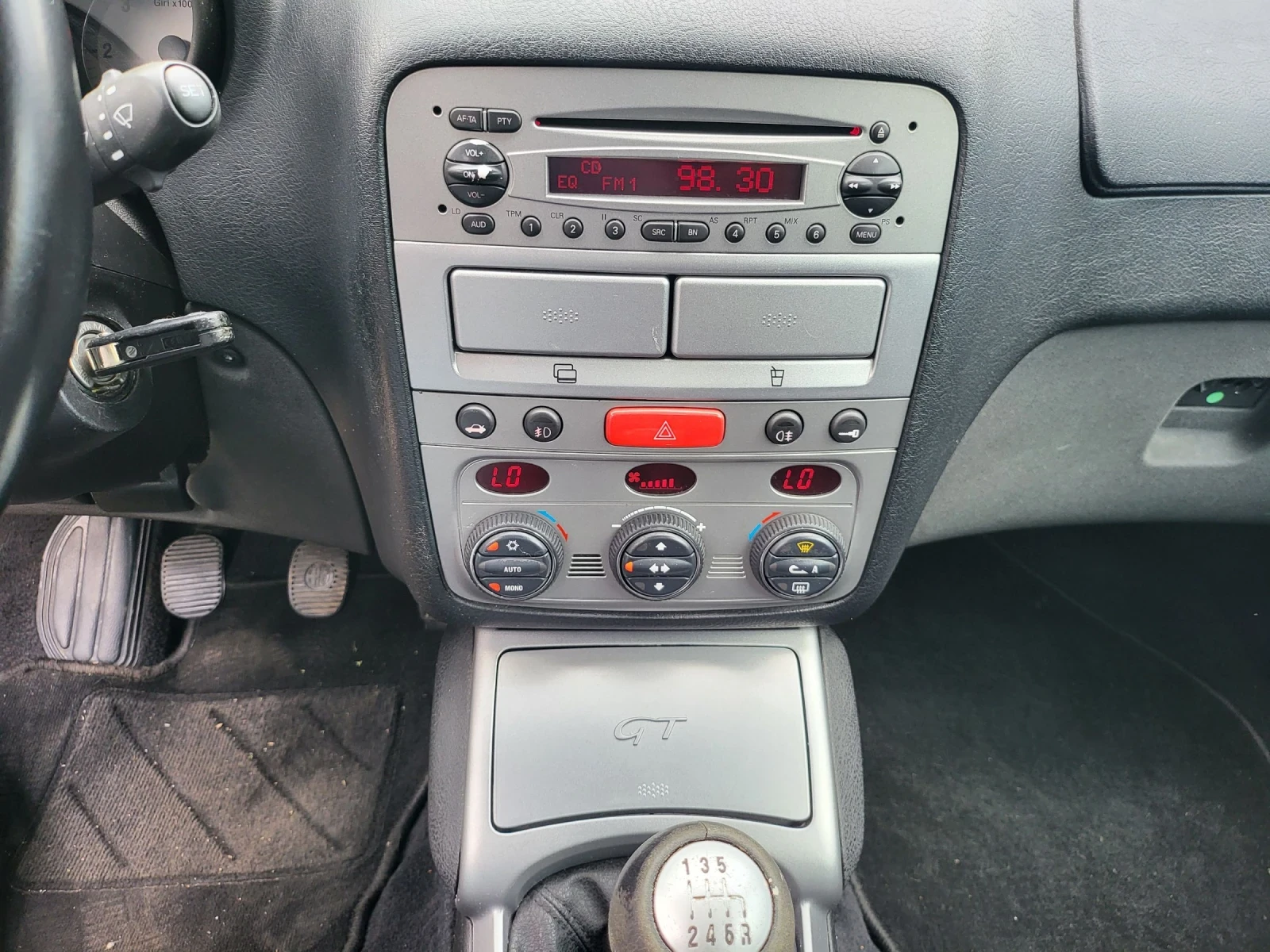 Alfa Romeo Gt 1.9JTDm 150k.c. | Mobile.bg — изображение 12