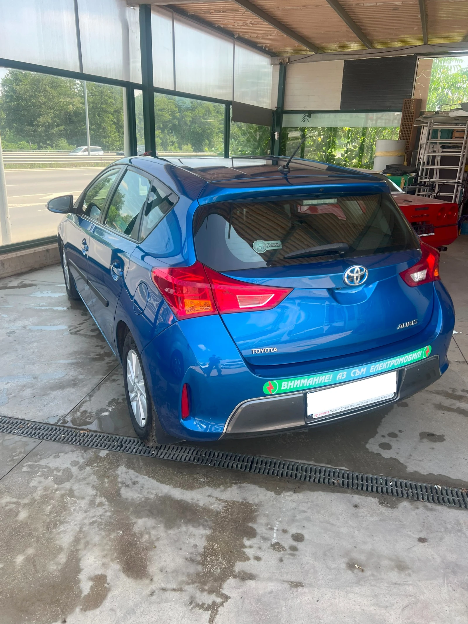 Toyota Auris 1.8 - изображение 6