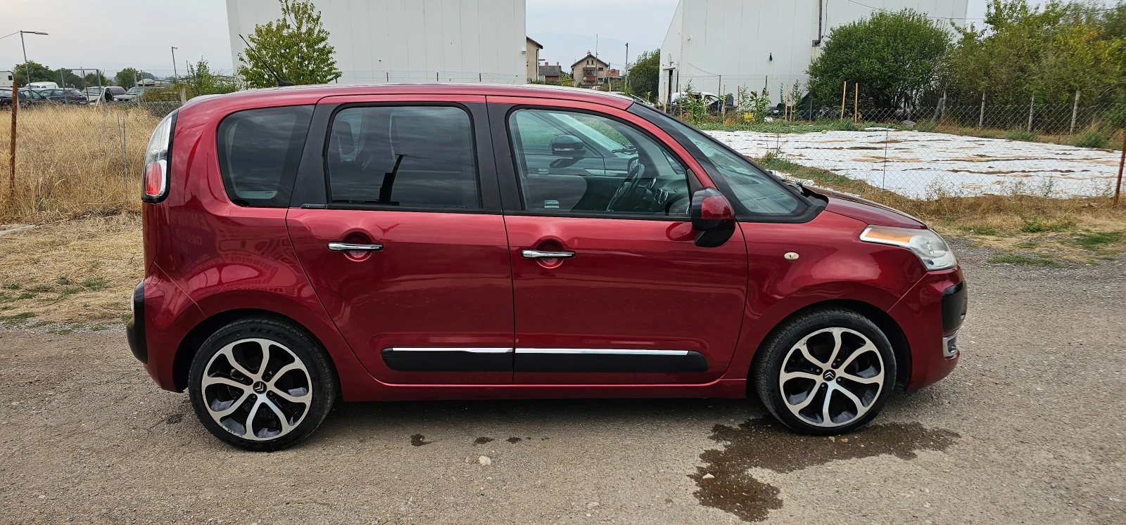 Citroen C3 Picasso 1.4i 95кс EXCLUSIVE - изображение 3
