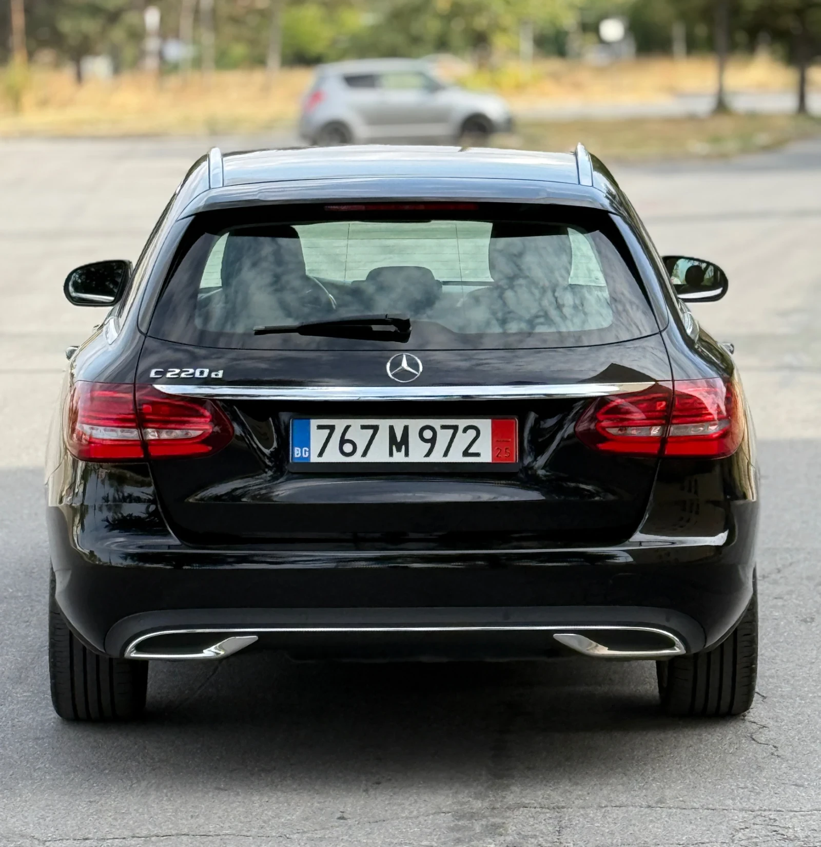 Mercedes-Benz C 220 FACELIFT* DISTRONIC* РЕАЛНИ КИЛОМЕТРИ - изображение 4
