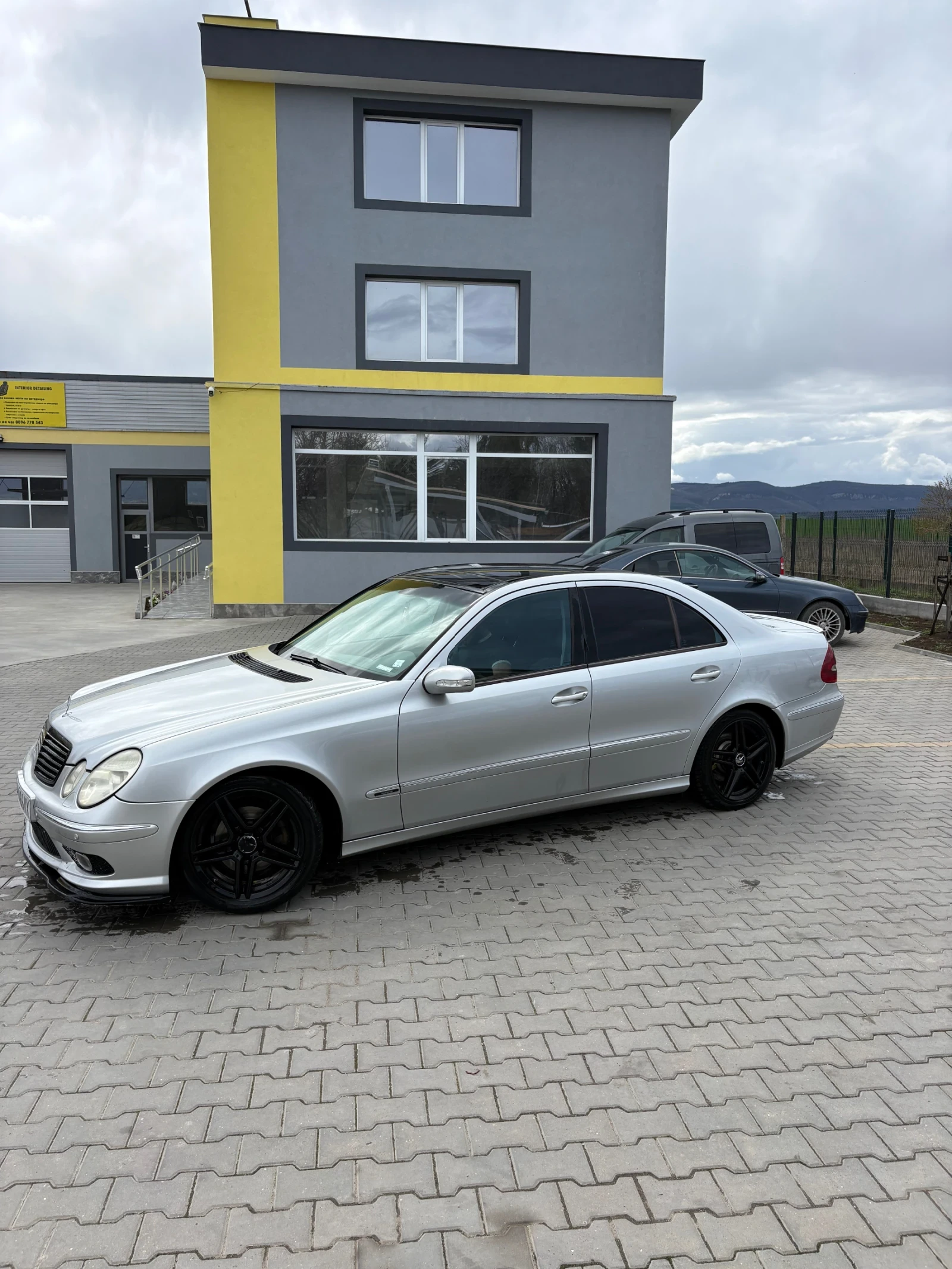 Mercedes-Benz E 270, снимка 2 - Автомобили и джипове - 54009985