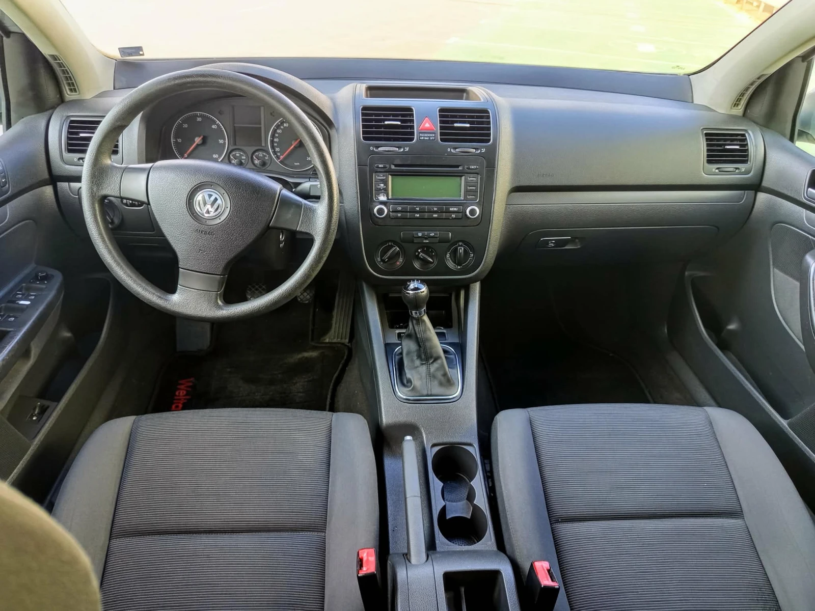 VW Golf 1.9 TDI 90 к.с., снимка 10 - Автомобили и джипове - 54101402
