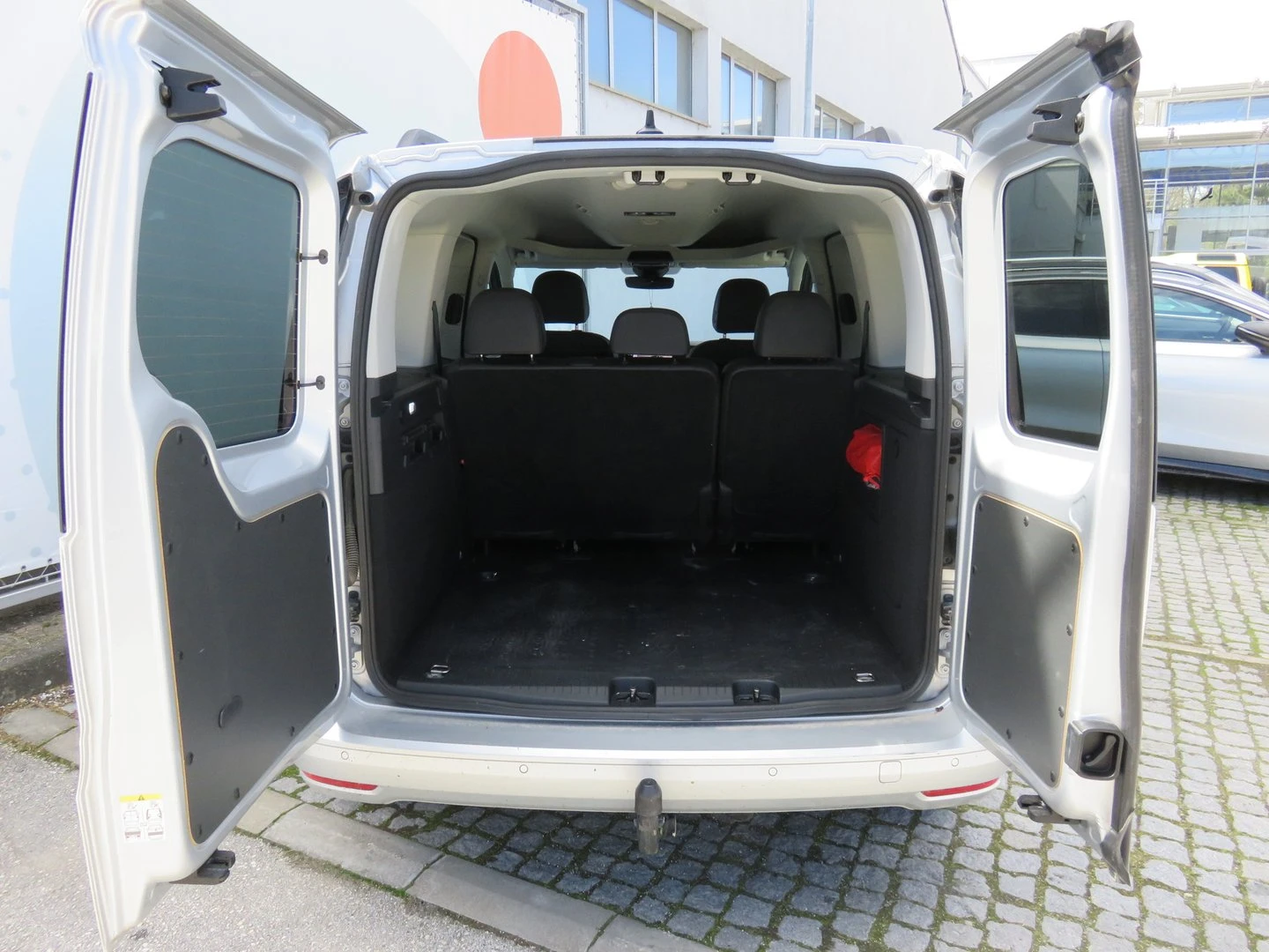 VW Caddy, снимка 9 - Автомобили и джипове - 56420524