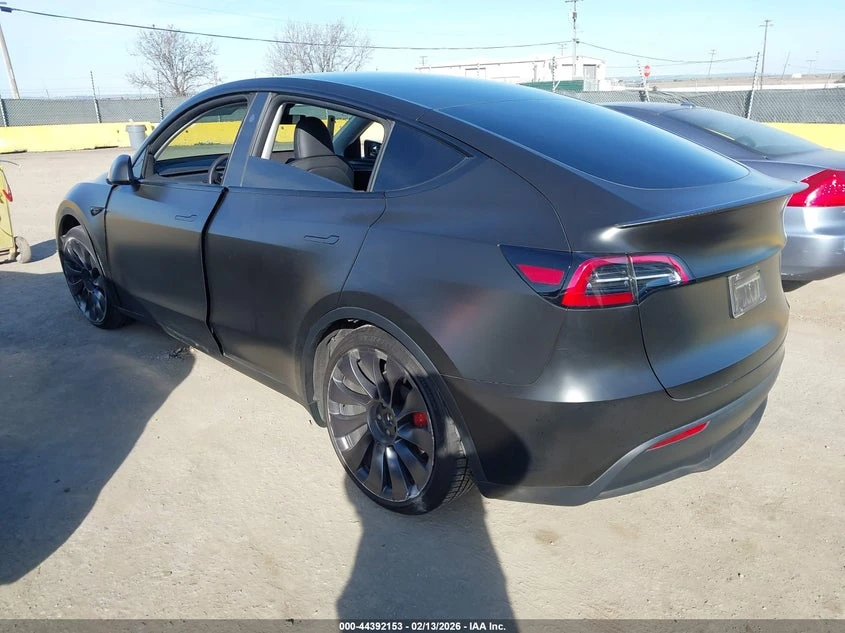 Tesla Model Y Performance Dual Motor All-Wheel Drive, снимка 3 - Автомобили и джипове - 54419099
