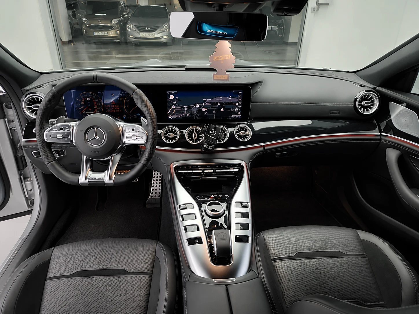 Mercedes-Benz AMG GT, снимка 3 - Автомобили и джипове - 54798132