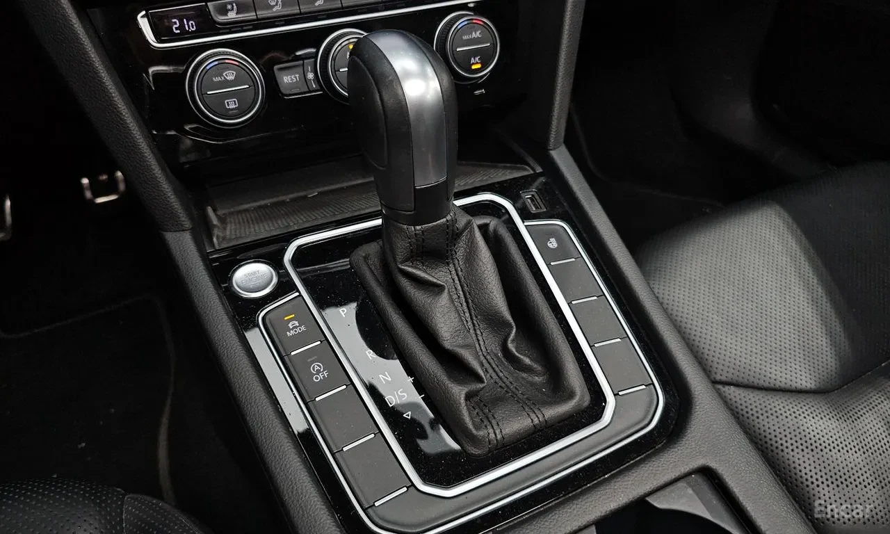 VW Arteon 2.0 TDI / PRESTIGE / 4MOTION / 360 КАМЕРА / ЛИЗИНГ, снимка 9 - Автомобили и джипове - 54805265