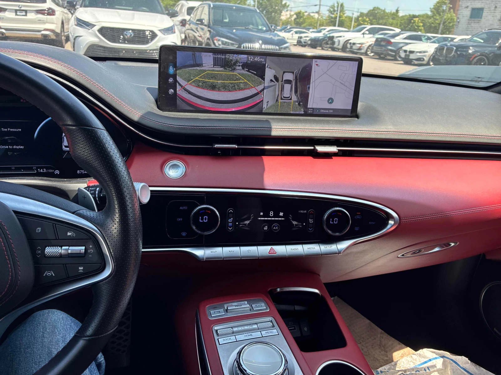 Genesis GV70 HUD* Digital* 360* Обдухване* FULL* Червена кожа* , снимка 13 - Автомобили и джипове - 55143237