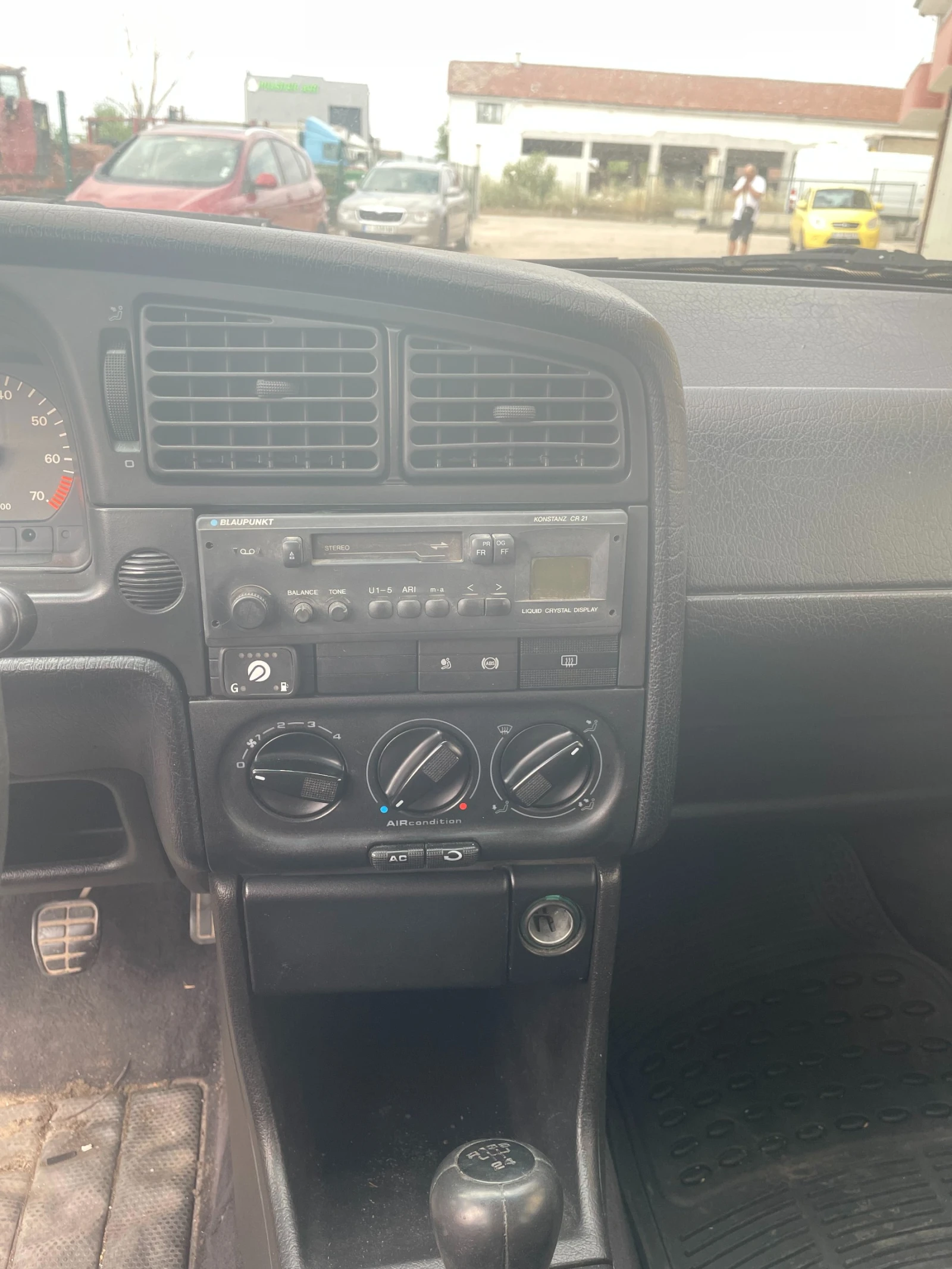 VW Passat 1.6 Газ Клима, снимка 6 - Автомобили и джипове - 55147817