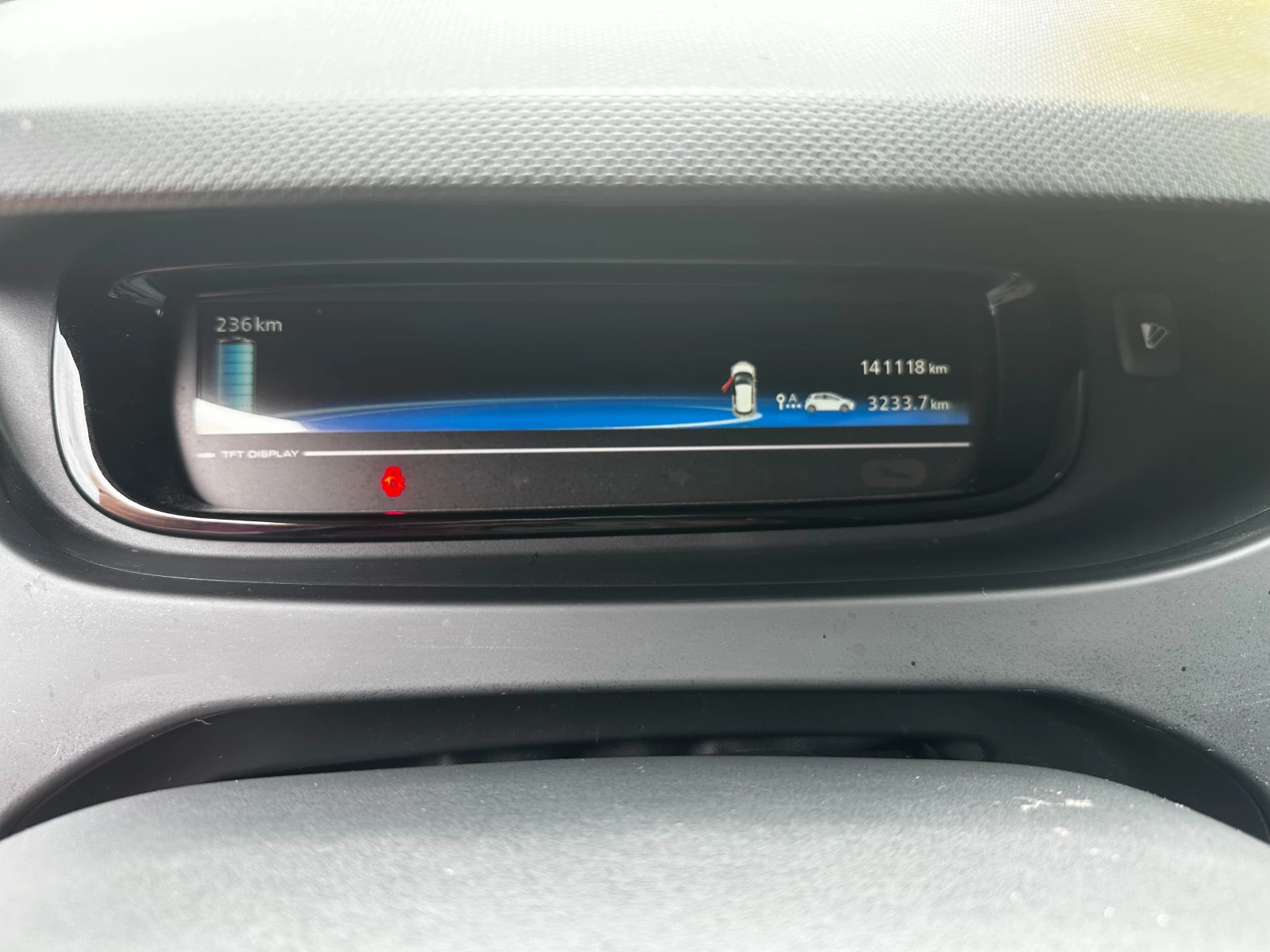 Renault Zoe, снимка 14 - Автомобили и джипове - 55392990