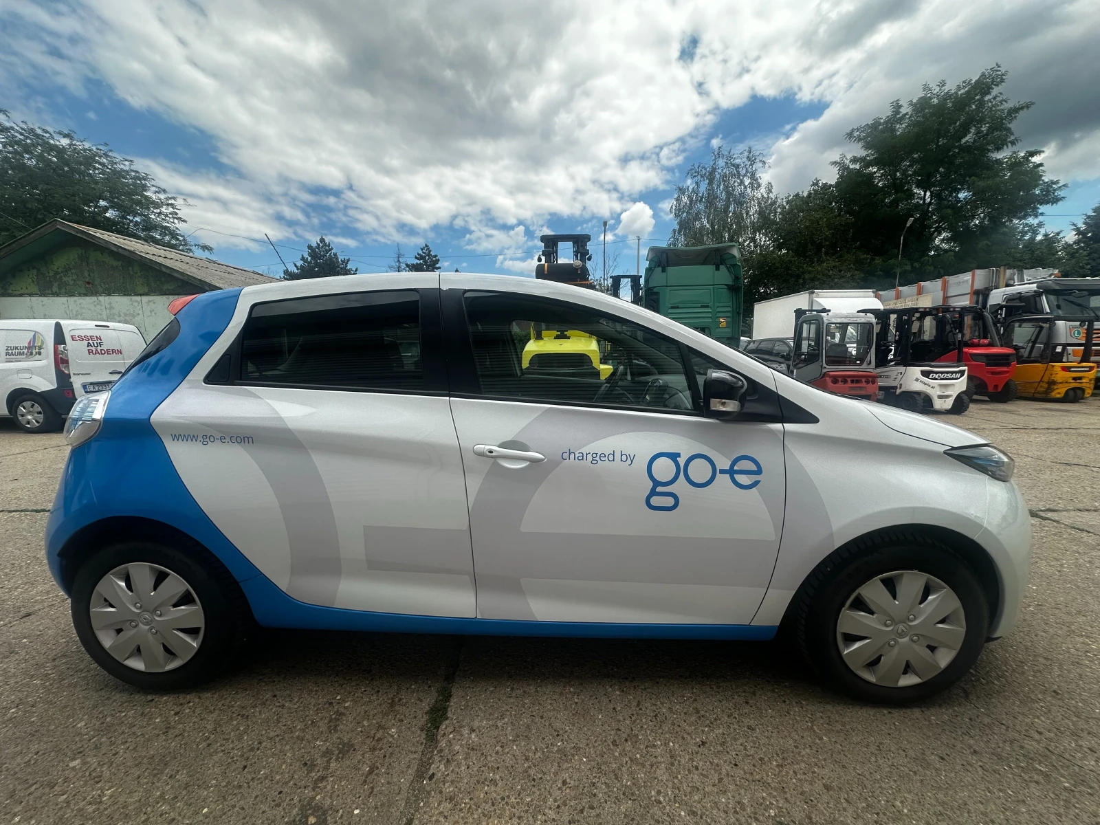 Renault Zoe, снимка 4 - Автомобили и джипове - 55392990
