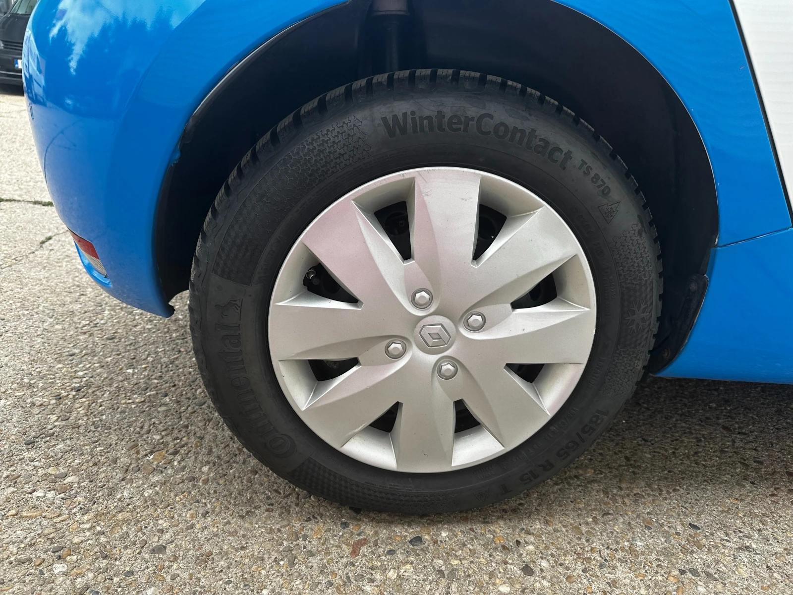 Renault Zoe, снимка 10 - Автомобили и джипове - 55392990