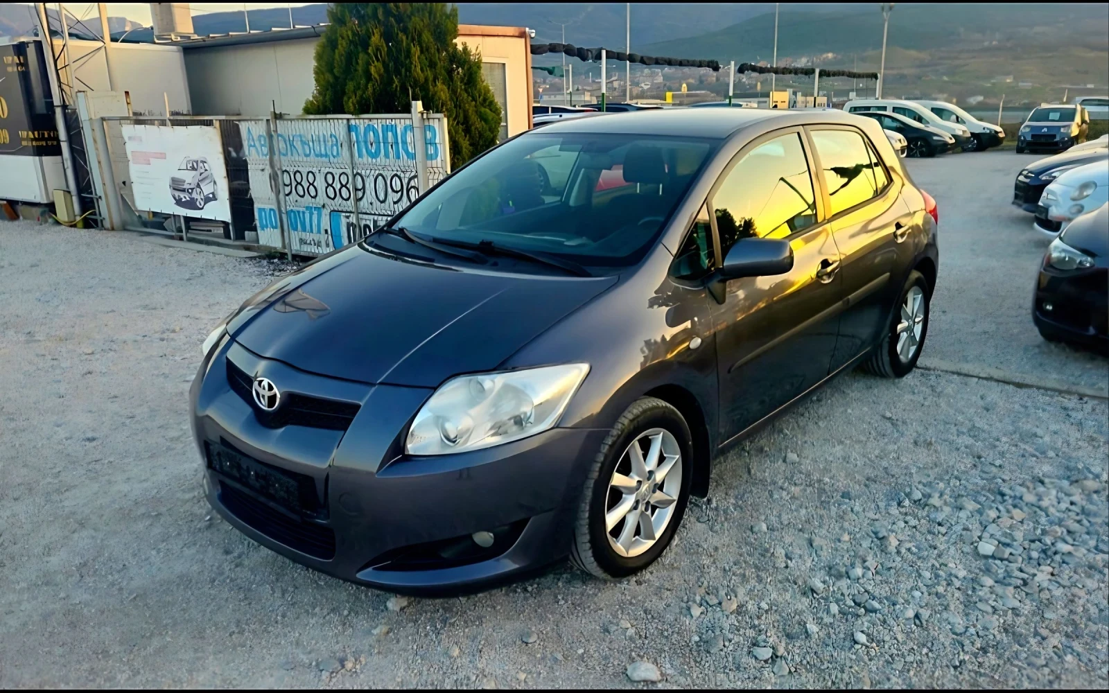Toyota Auris 1.6i.газ.инж.Отлична