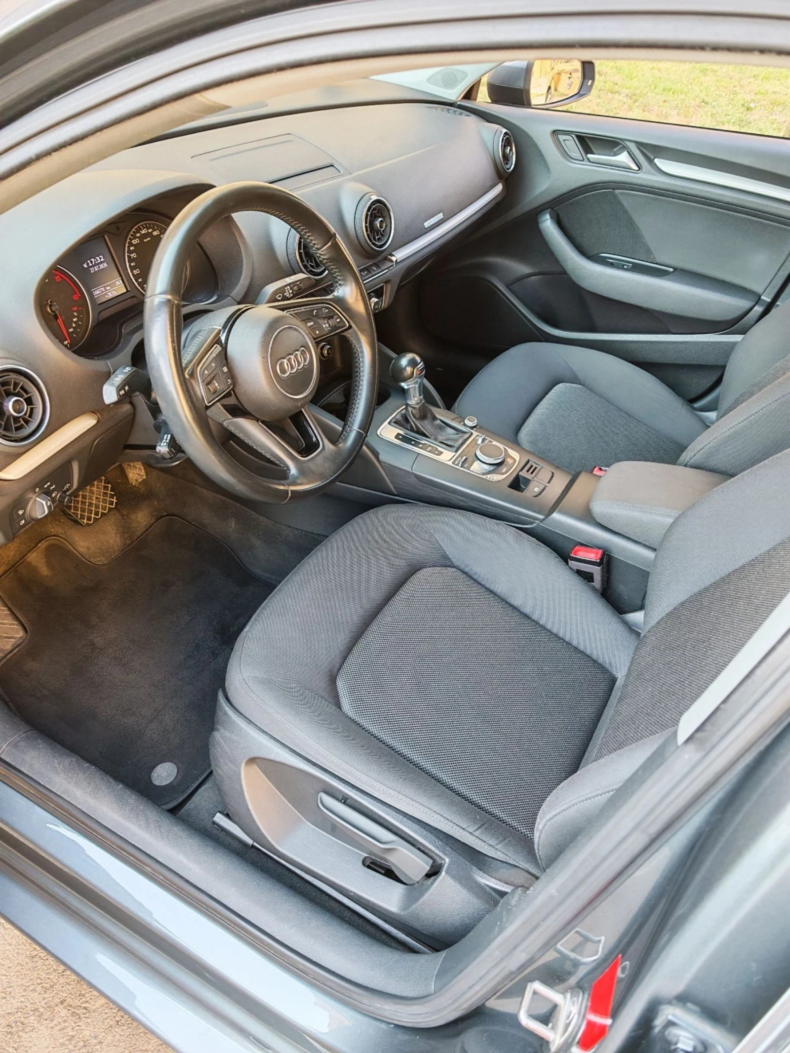 Audi A3 УНИКАТ * АВТОМАТИК * SEDAN * TDI * FACELIFT * , снимка 9 - Автомобили и джипове - 55425755