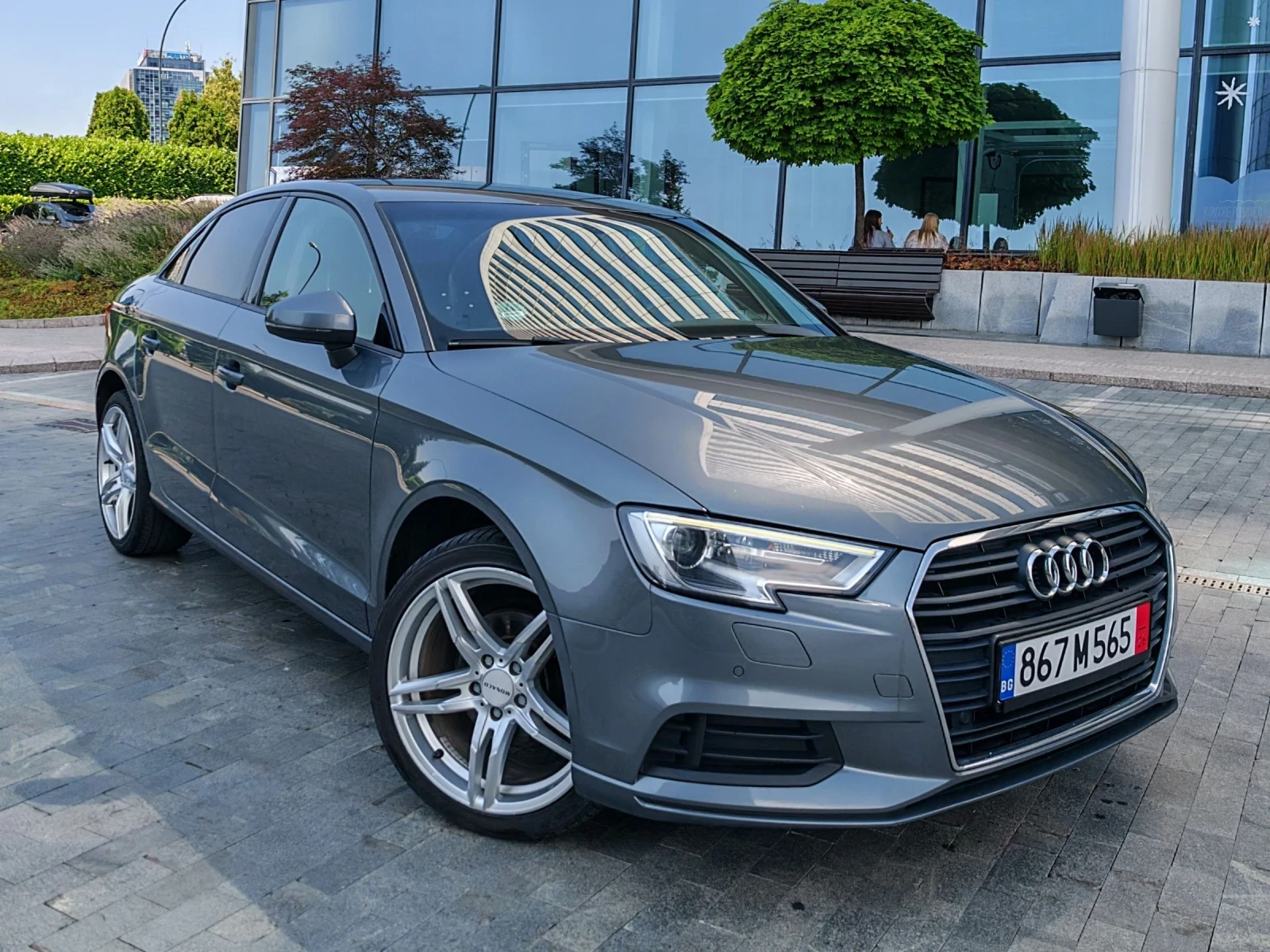 Audi A3 УНИКАТ * АВТОМАТИК * SEDAN *  1.6TDI 116ps * 
