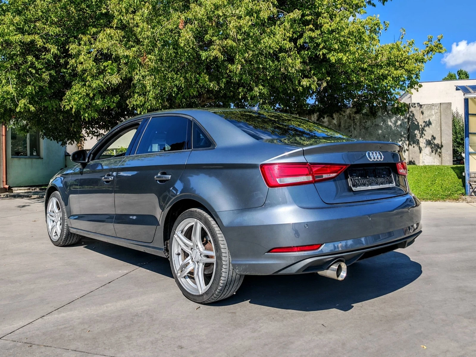 Audi A3 УНИКАТ * АВТОМАТИК * SEDAN *  1.6TDI 116ps * , снимка 4 - Автомобили и джипове - 55425755