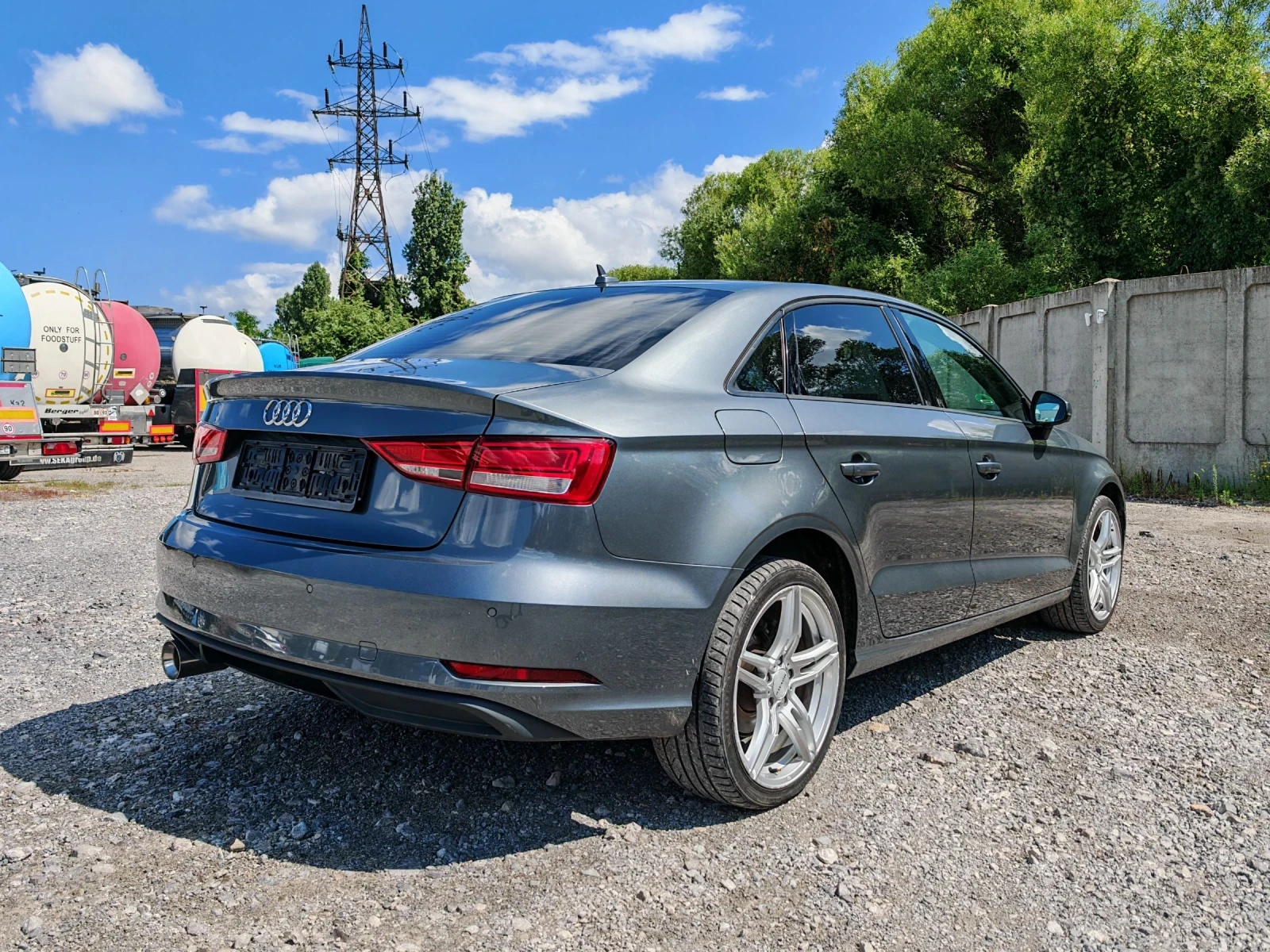 Audi A3 УНИКАТ * АВТОМАТИК * SEDAN *  1.6TDI 116ps * , снимка 5 - Автомобили и джипове - 55425755