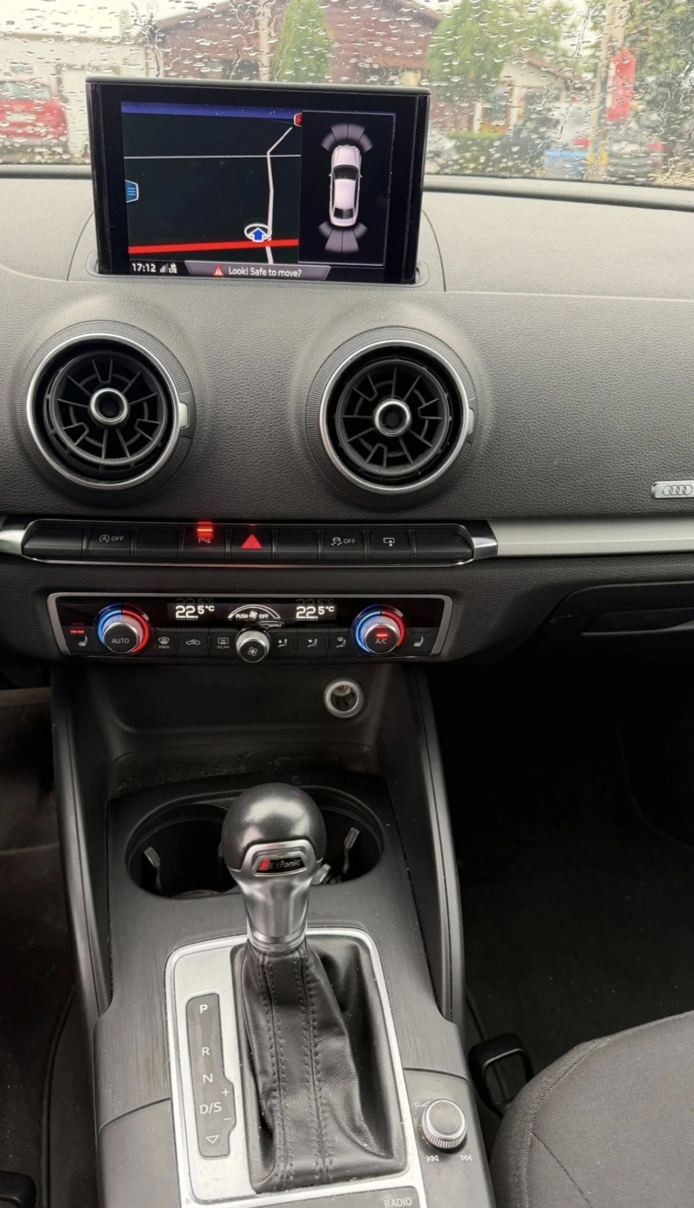 Audi A3 УНИКАТ * АВТОМАТИК * SEDAN *  1.6TDI 116ps * , снимка 11 - Автомобили и джипове - 55425755