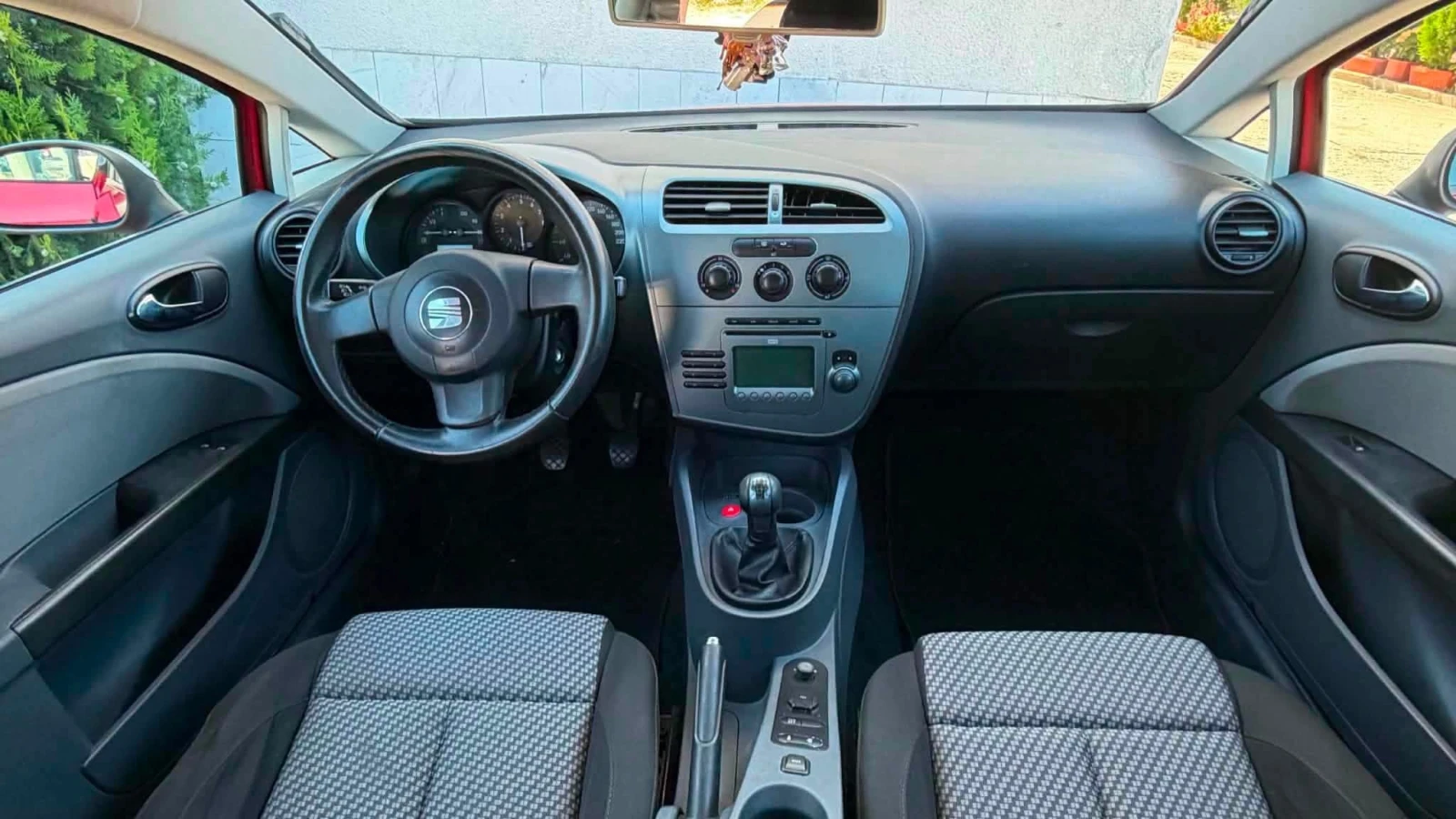 Seat Leon Перфектен!!!, снимка 5 - Автомобили и джипове - 55507340