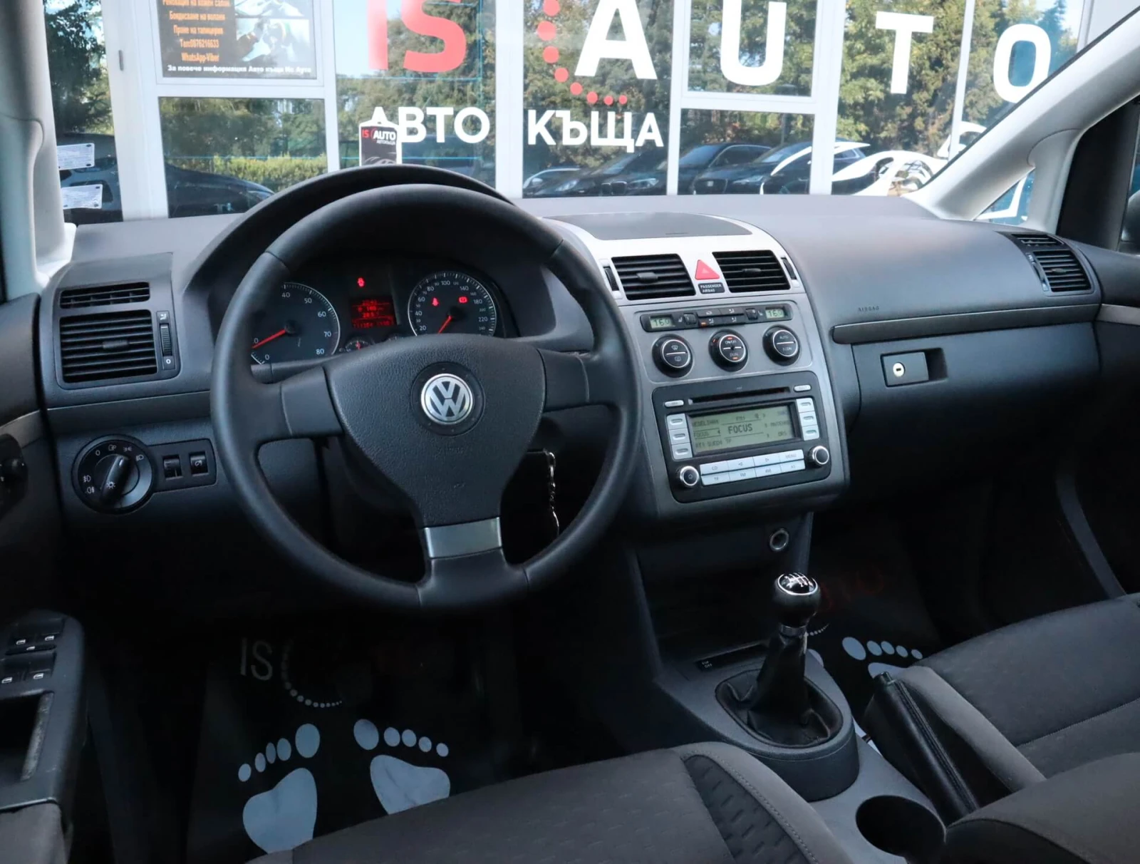 VW Touran 1.4i/Подгрев/Климатроник, снимка 7 - Автомобили и джипове - 56219372