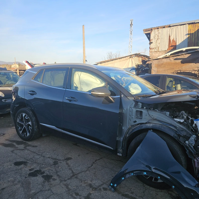 Kia Sportage 1.6 дизел, снимка 2 - Автомобили и джипове - 52691183