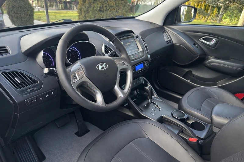 Hyundai IX35 CRDI, снимка 10 - Автомобили и джипове - 53511489