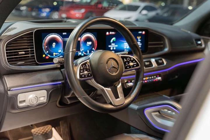 Mercedes-Benz GLE, снимка 11 - Автомобили и джипове - 53987020